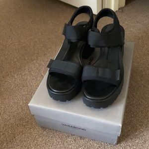 Dioon vagabond platform sandals